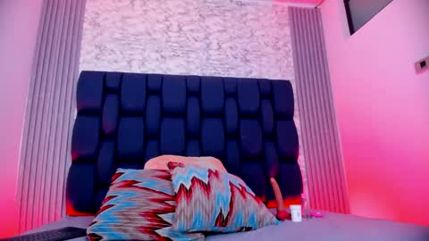 ashlybenison online show from 26, 2, 2025