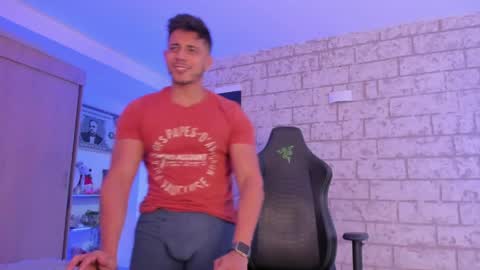 Snapshot of ashton_coleman_ chatting on 14, 5, 2026 my name real is camilo online show from 14, 5, 2026
