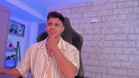 Snapshot of ashton_coleman_ chatting on 14, 6, 2026 my name real is camilo online show from 14, 6, 2026