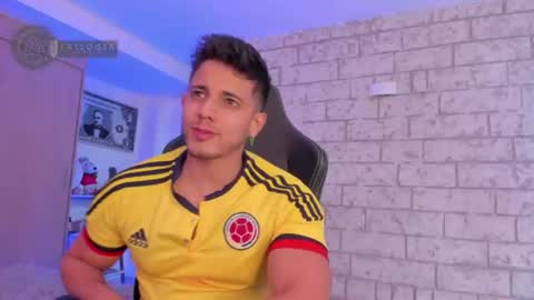 Snapshot of ashton_coleman_ chatting on 17, 6, 2026 my name real is camilo online show from 17, 6, 2026