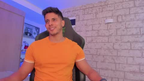 Snapshot of ashton_coleman_ chatting on 18, 6, 2026 my name real is camilo online show from 18, 6, 2026