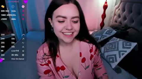 Snapshot of ashton_heidi chatting on 19, 6, 2026 Your girlfriend online show from 19, 6, 2026