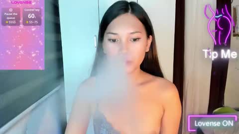 Snapshot of asian_cecilyxx chatting on 30, 10, 2025 Cecily online show from 30, 10, 2025