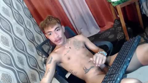 Snapshot of asian_kimxxx chatting on 1, 1, 2025 don online show from 1, 1, 2025