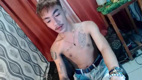 Snapshot of asian_kimxxx chatting on 1, 1, 2025 don online show from 1, 1, 2025