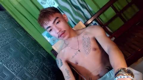 Snapshot of asian_kimxxx chatting on 4, 1, 2025 don online show from 4, 1, 2025