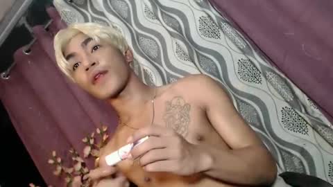 Snapshot of asian_kimxxx chatting on 24, 2, 2025 don online show from 24, 2, 2025