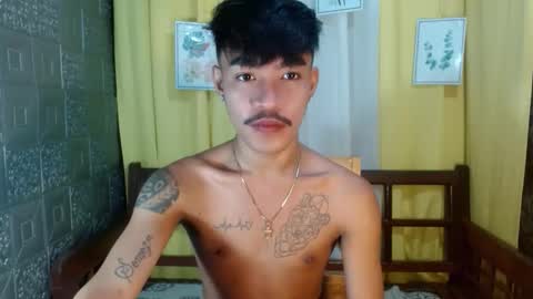 Snapshot of asian_kimxxx chatting on 12, 10, 2025 don online show from 12, 10, 2025