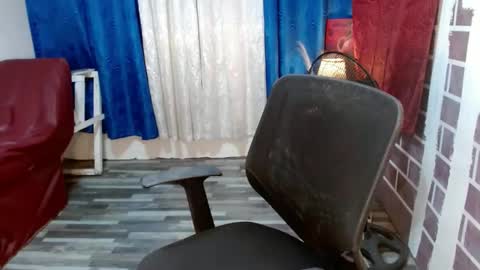 Snapshot of asian_petit19 chatting on 10, 1, 2025 Lovely online show from 10, 1, 2025