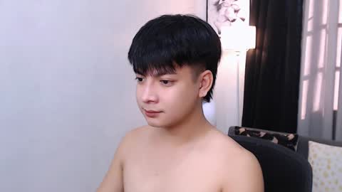 Snapshot of asianacexl chatting on 4, 1, 2025 asianacexl online show from 4, 1, 2025