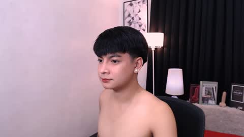 Snapshot of asianacexl chatting on 2, 2, 2025 asianacexl online show from 2, 2, 2025