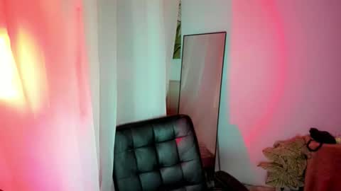 Hien online show from 6, 4, 2026