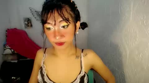 Snapshot of asianbarbie05 chatting on 24, 10, 2025 SOFIA online show from 24, 10, 2025