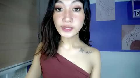 Snapshot of asianbarbie05 chatting on 23, 11, 2025 SOFIA online show from 23, 11, 2025