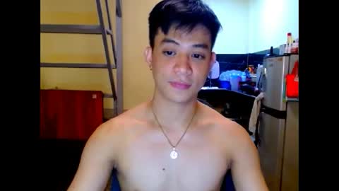 asiandreamboyx online show from 27, 3, 2026