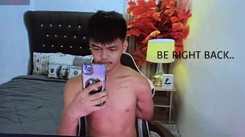 Snapshot of asianhugescott chatting on 6, 5, 2026 VICTORIA SCOTT online show from 6, 5, 2026