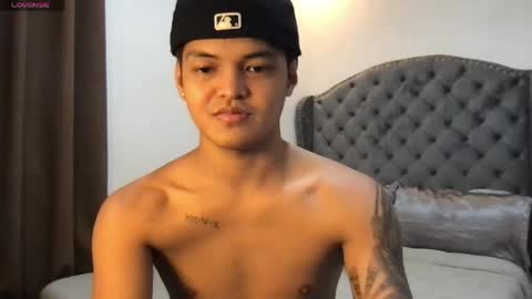 Snapshot of asianhugescott chatting on 27, 5, 2026 VICTORIA SCOTT online show from 27, 5, 2026