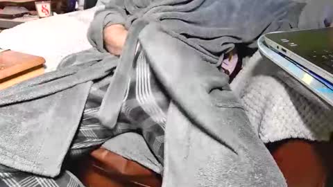 Snapshot of asianlooker chatting on 27, 11, 2025 John online show from 27, 11, 2025