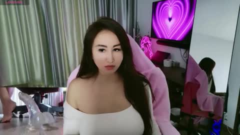 Snapshot of asianqueen777ohmi chatting on 30, 10, 2025 Rose Mingna online show from 30, 10, 2025