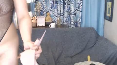 Nina online show from 11, 6, 2026