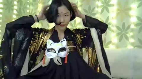 Snapshot of asianshiny chatting on 16, 10, 2025 Alice online show from 16, 10, 2025