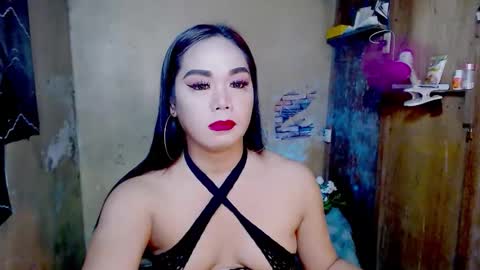 Sofhia online show from 2, 11, 2025