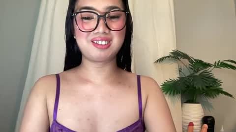 Lily online show from 28, 7, 2026