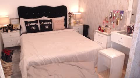 Snapshot of asiantartcummers chatting on 20, 2, 2025 Kylie online show from 20, 2, 2025