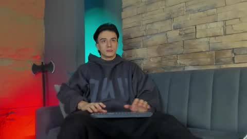 Aslan  online show from 24, 2, 2026