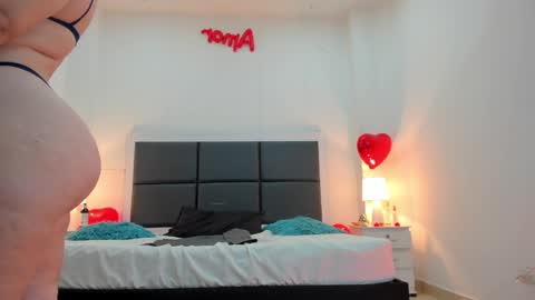  Aslhyn  online show from 8, 3, 2025