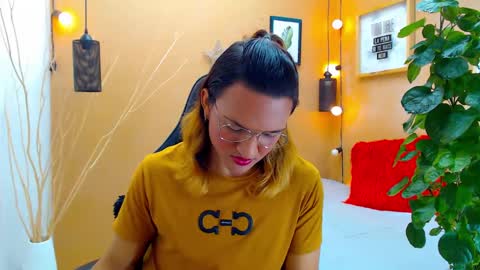 ASLY online show from 19, 9, 2025