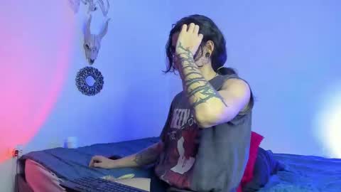 asmodeuszz online show from 5, 12, 2024