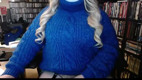 Snapshot of aspen_vale chatting on 3, 3, 2025 Aspen Vale online show from 3, 3, 2025