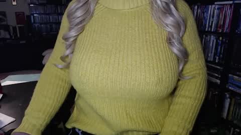 Snapshot of aspen_vale chatting on 21, 9, 2025 Aspen Vale online show from 21, 9, 2025