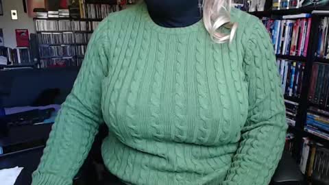 Snapshot of aspen_vale chatting on 21, 10, 2025 Aspen Vale online show from 21, 10, 2025