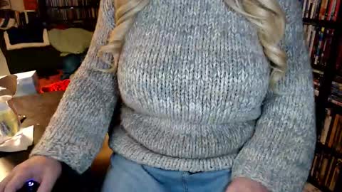 Snapshot of aspen_vale chatting on 9, 2, 2026 Aspen Vale online show from 9, 2, 2026