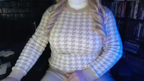 Snapshot of aspen_vale chatting on 28, 5, 2026 Aspen Vale online show from 28, 5, 2026