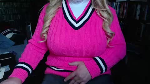 Snapshot of aspen_vale chatting on 2, 6, 2026 Aspen Vale online show from 2, 6, 2026