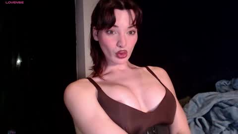 Aspen Frost online show from 21, 12, 2024