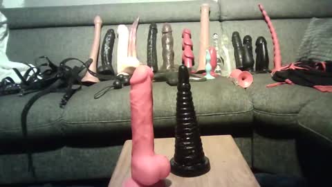 sissyslut online show from 28, 2, 2025