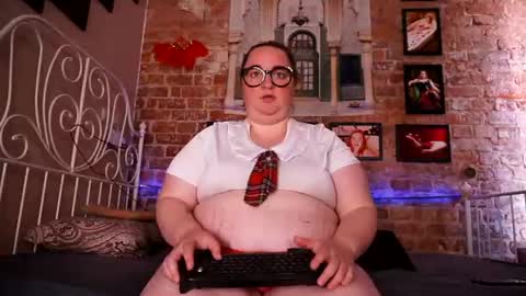 Snapshot of assgives chatting on 19, 6, 2026 Eva online show from 19, 6, 2026