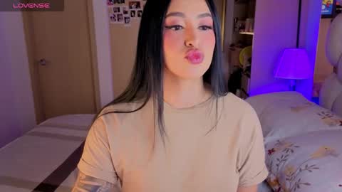 Ashley online show from 12, 9, 2025