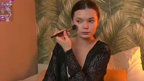 Aster Quinn online show from 22, 4, 2026