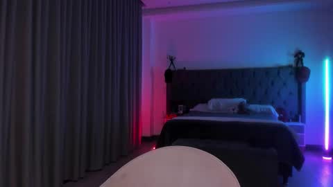 astonhills online show from 19, 9, 2025