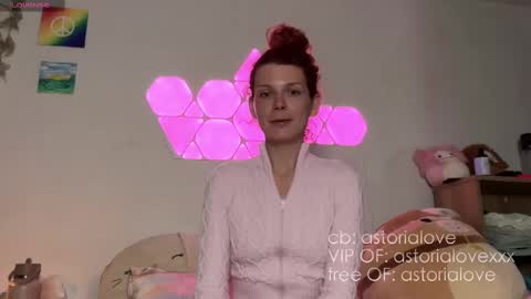 Snapshot of astorialove chatting on 9, 9, 2025 AstoriaLove online show from 9, 9, 2025