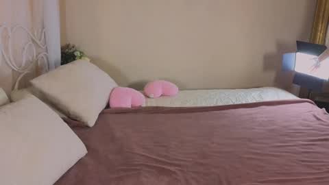 Snapshot of astra_lis chatting on 5, 3, 2025 Astra online show from 5, 3, 2025