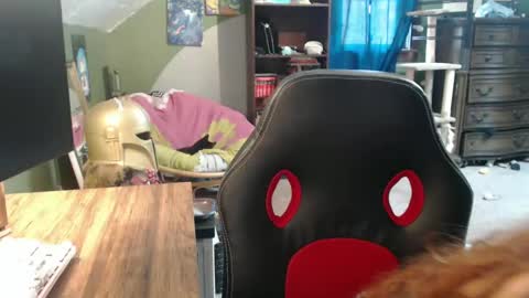 Snapshot of astraeasiren chatting on 10, 11, 2025 AstraeaSiren online show from 10, 11, 2025