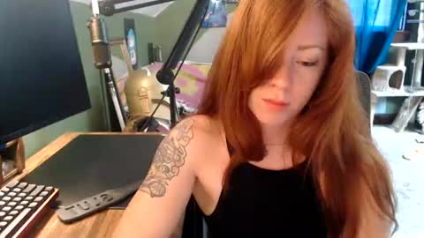 Snapshot of astraeasiren chatting on 24, 7, 2026 AstraeaSiren online show from 24, 7, 2026