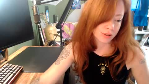 Snapshot of astraeasiren chatting on 29, 7, 2026 AstraeaSiren online show from 29, 7, 2026