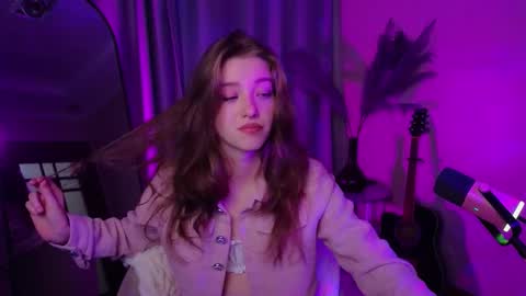 astramist online show from 22, 9, 2025